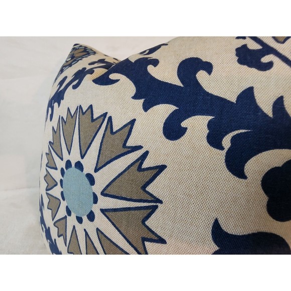 Premier Prints Throw Pillow Covers 20x20 Navy Blue Medallion Zippered Pair NEW - Picture 3 of 16